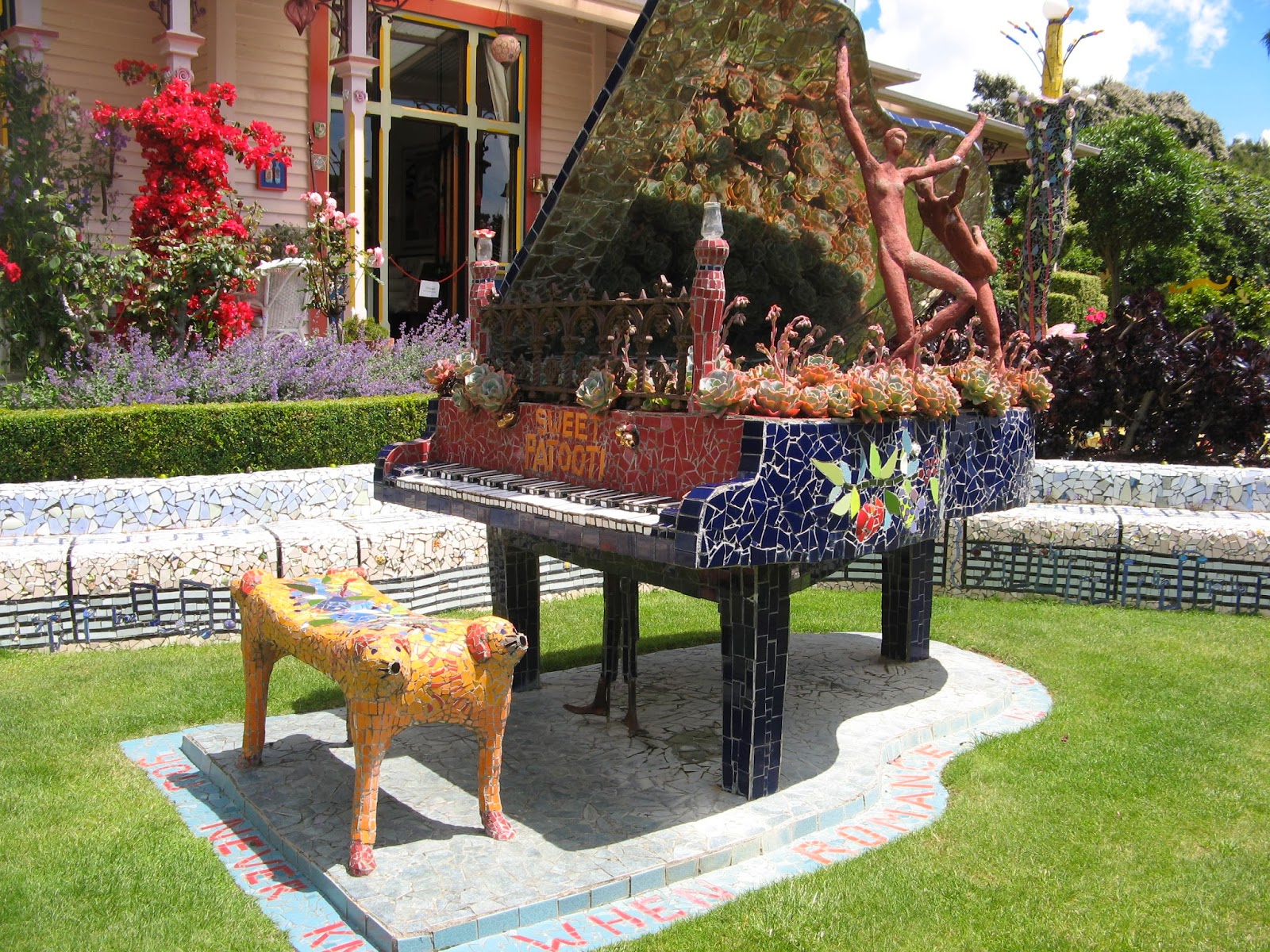 A Wandering Widow Solo Travel The Giant's House Sculpture and Mosaic