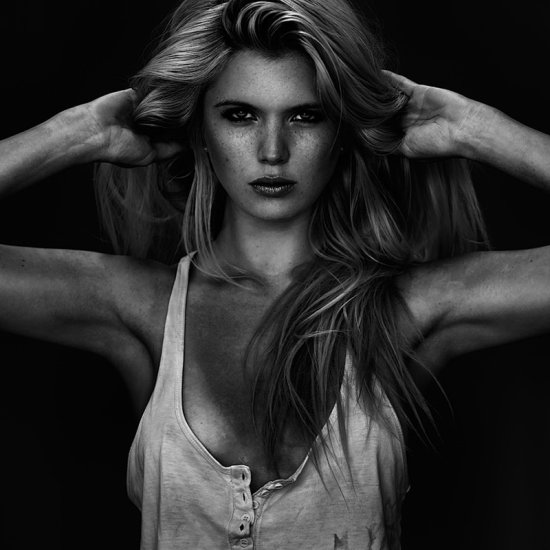 As belas mulheres em fotografias fashion em preto e branco de Peter Coulson Peter Coulson fotografia fashion mulheres modelos sensuais fotos preto e branco