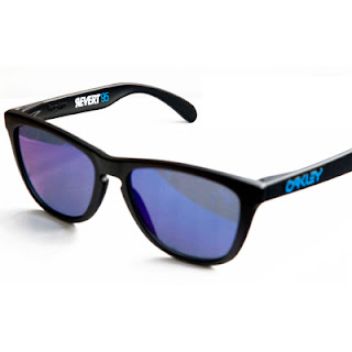 oakley frogskins revert 95 oakley frogskins revert 95