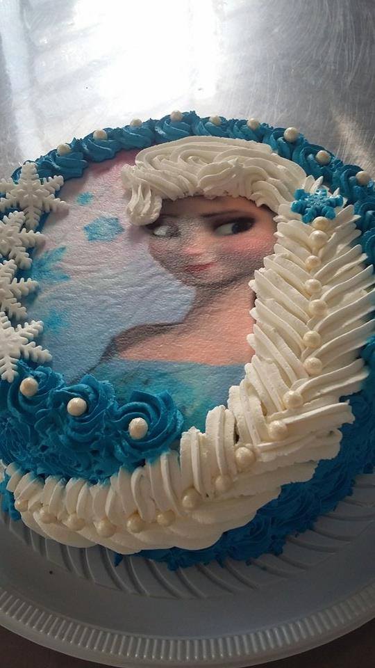 Marinês Tortas e Bolos Decorados com pasta americana ou chantilly, para
