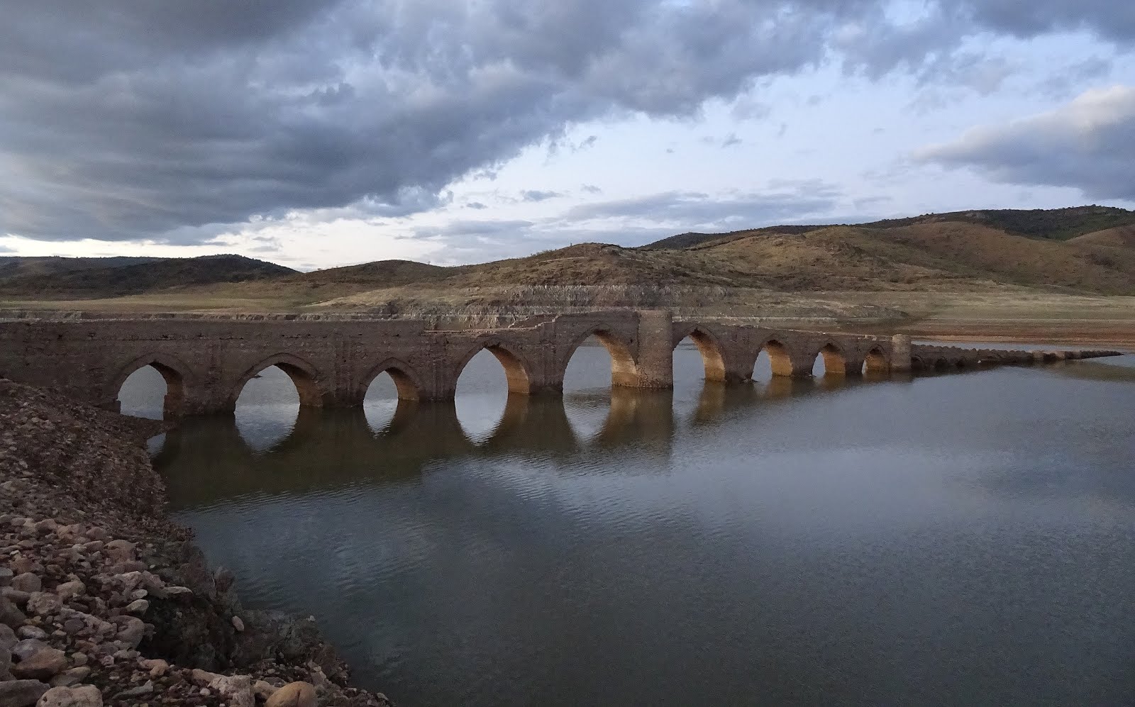 Puente de la Mesta, en Villarta de los Montes