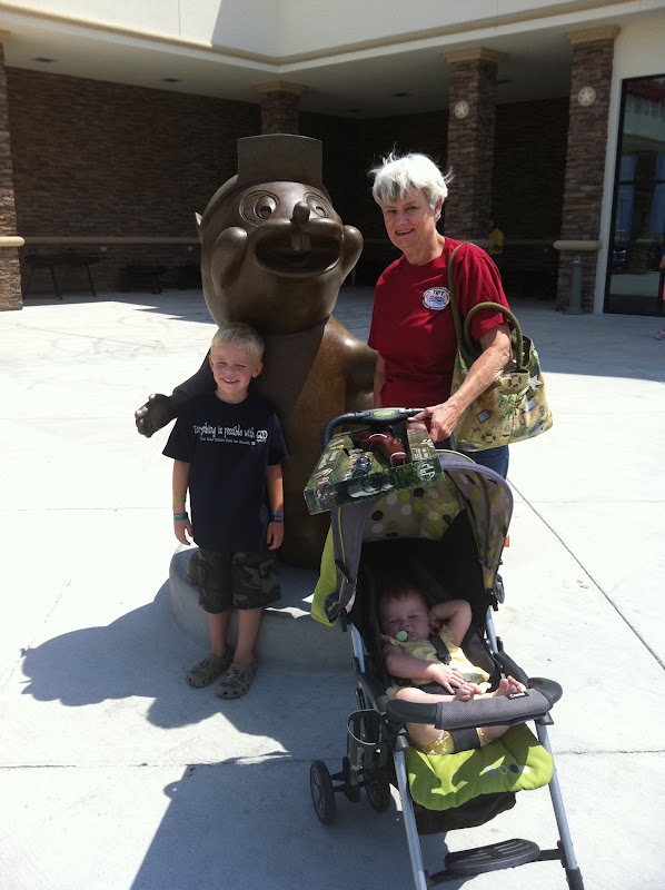 The Yutzy Family: Meme's Visit