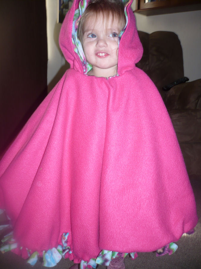 Crafty Mommy At Home NoSew Two Layer Fleece Poncho