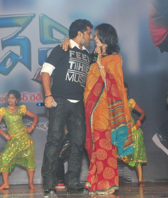 Singer Suchitra Latest Stills in Oosaravelli Movie Audio Launch glamour images