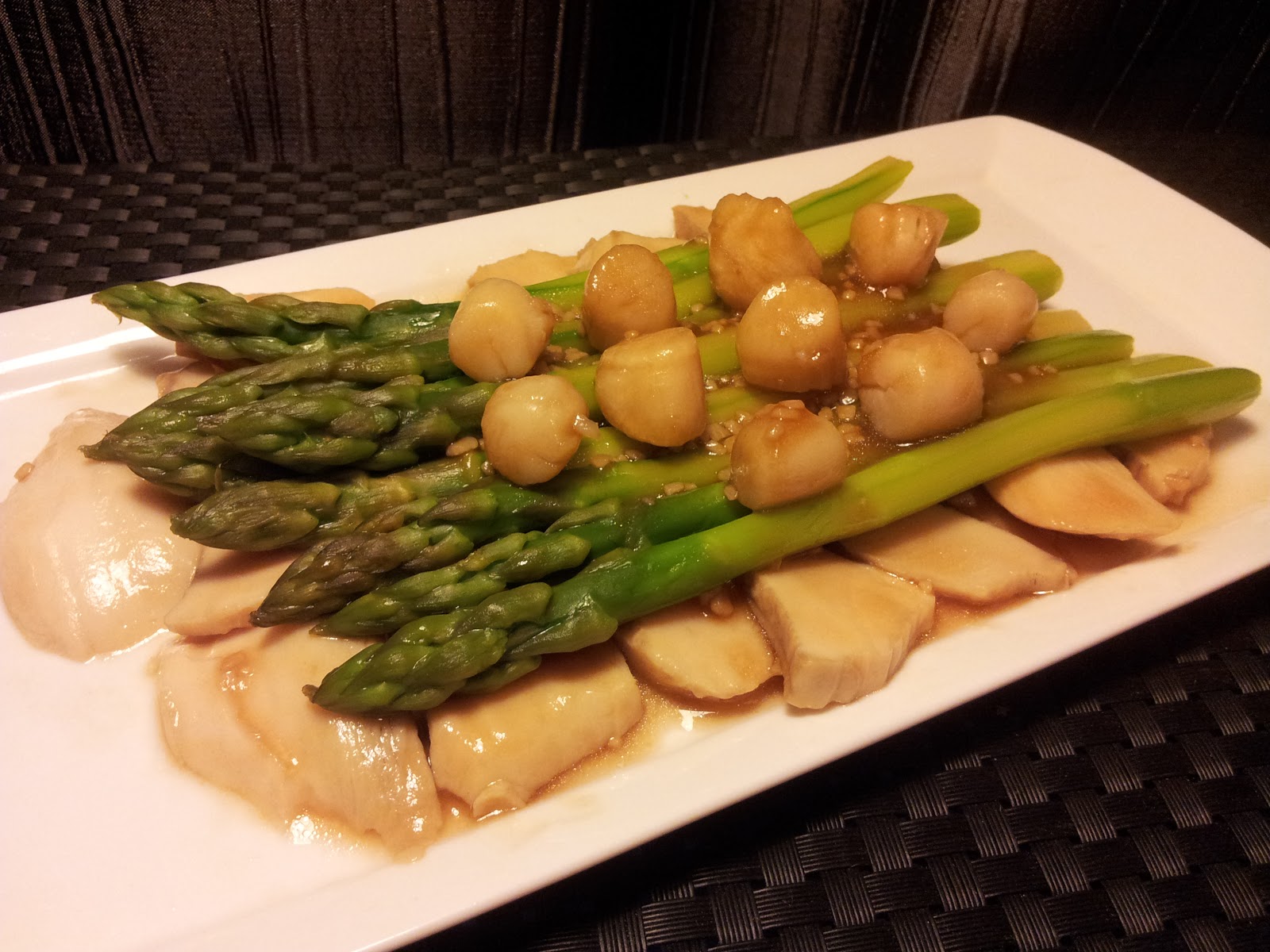 Scallop and Asparagus Stir-Fry foto Scallop and Asparagus Stir-Fry picture