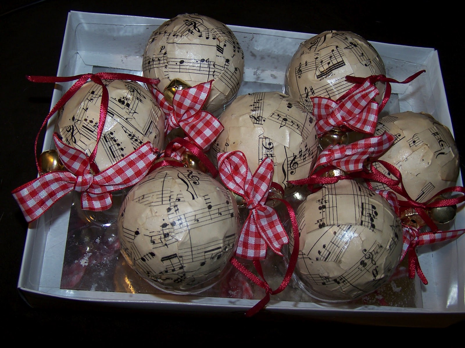 Crafty Bliggity Blog: Christmas in July ornaments