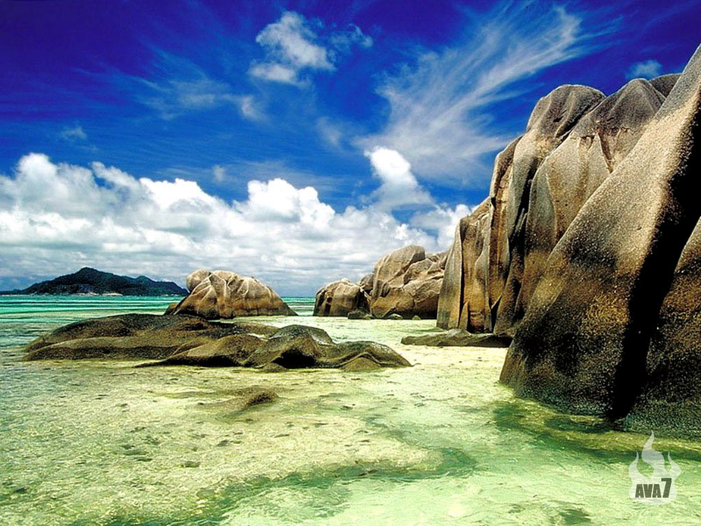 http://2.bp.blogspot.com/-Otm7ROOn-04/TcBTyXWEo3I/AAAAAAAAAUY/ffUUep2rucA/s1600/Beach_Dreams_Seychelles_1024.jpg