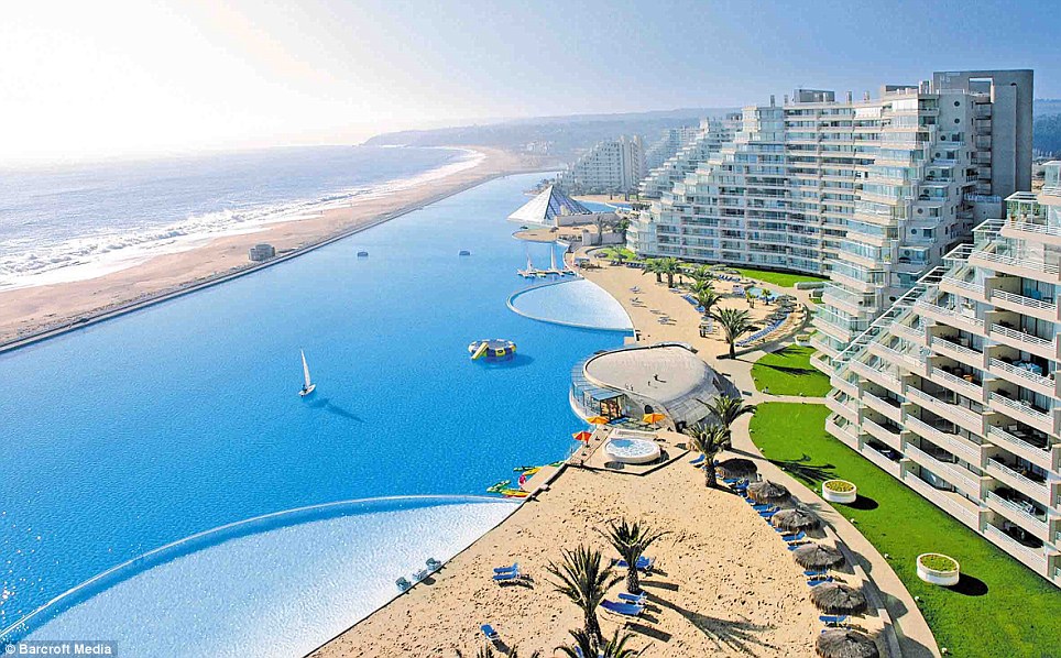WORLD NEWS Media22 News World's largest pool which cost 1bn and
