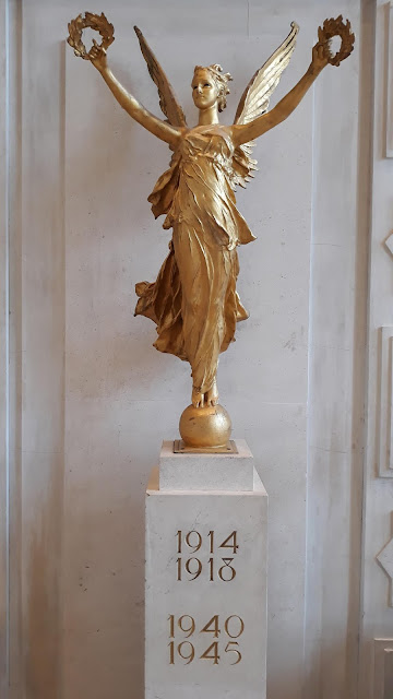 Monument aux morts de l'ULB -(c) photographie Adrien ANTONIOL - ULB - DBIS