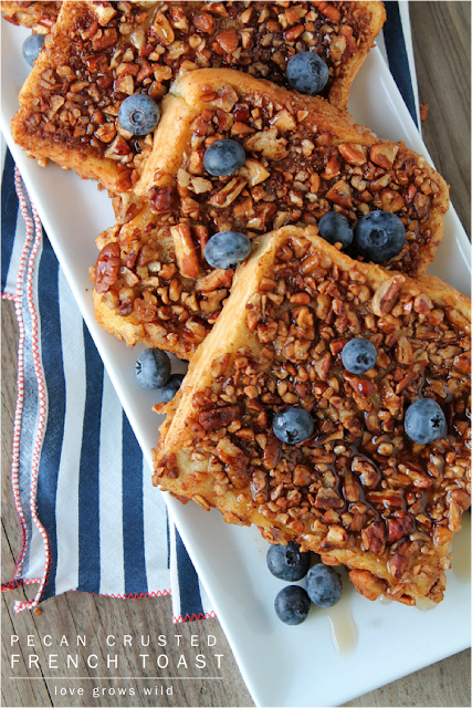 Pecan Crusted French Toast - the perfect french toast coated in crunchy, cinnamon pecans! | LoveGrowsWild.com #breakfast #pecan #frenchtoast