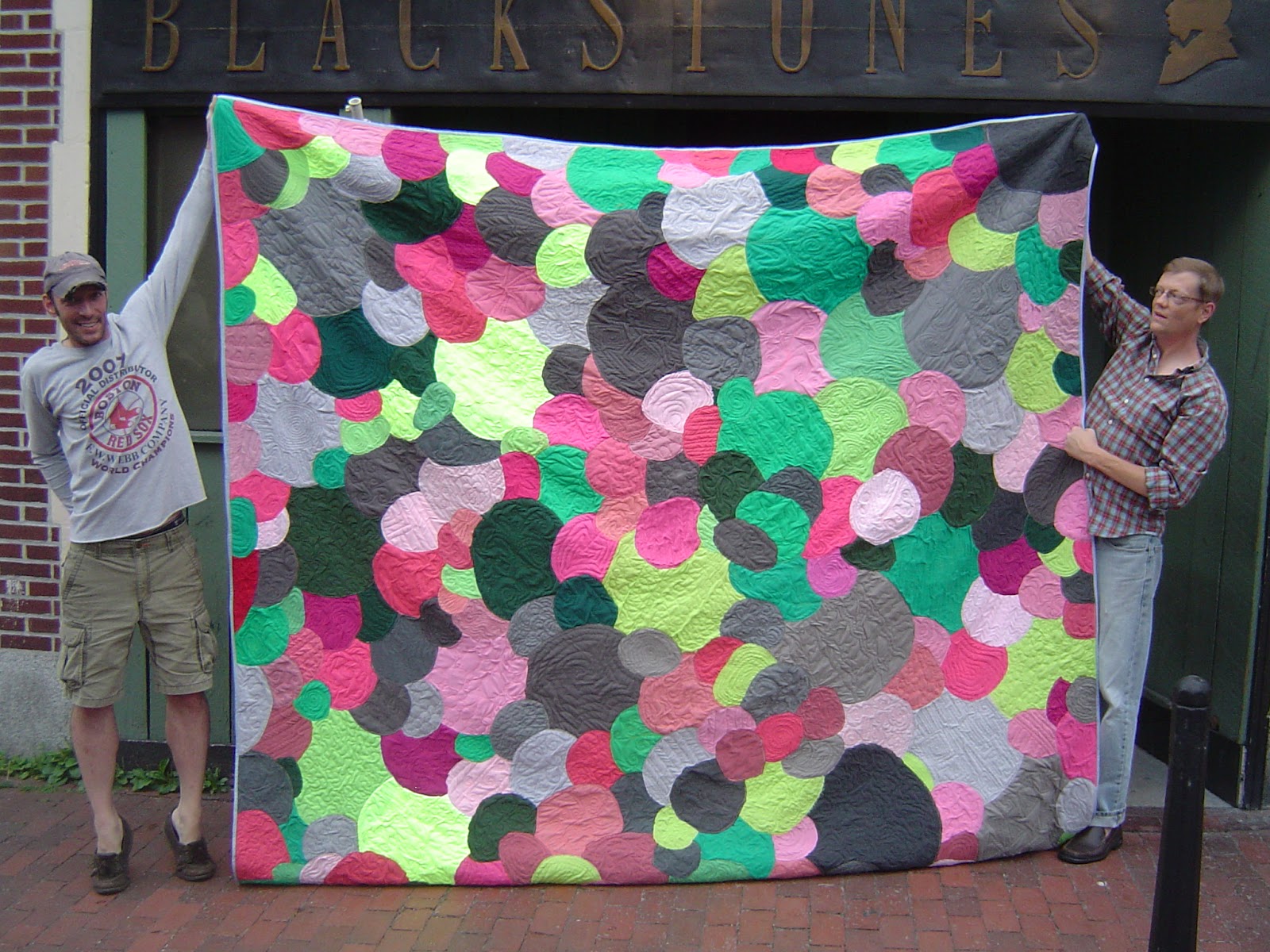 recycled quilt I finished with the KING size quilt