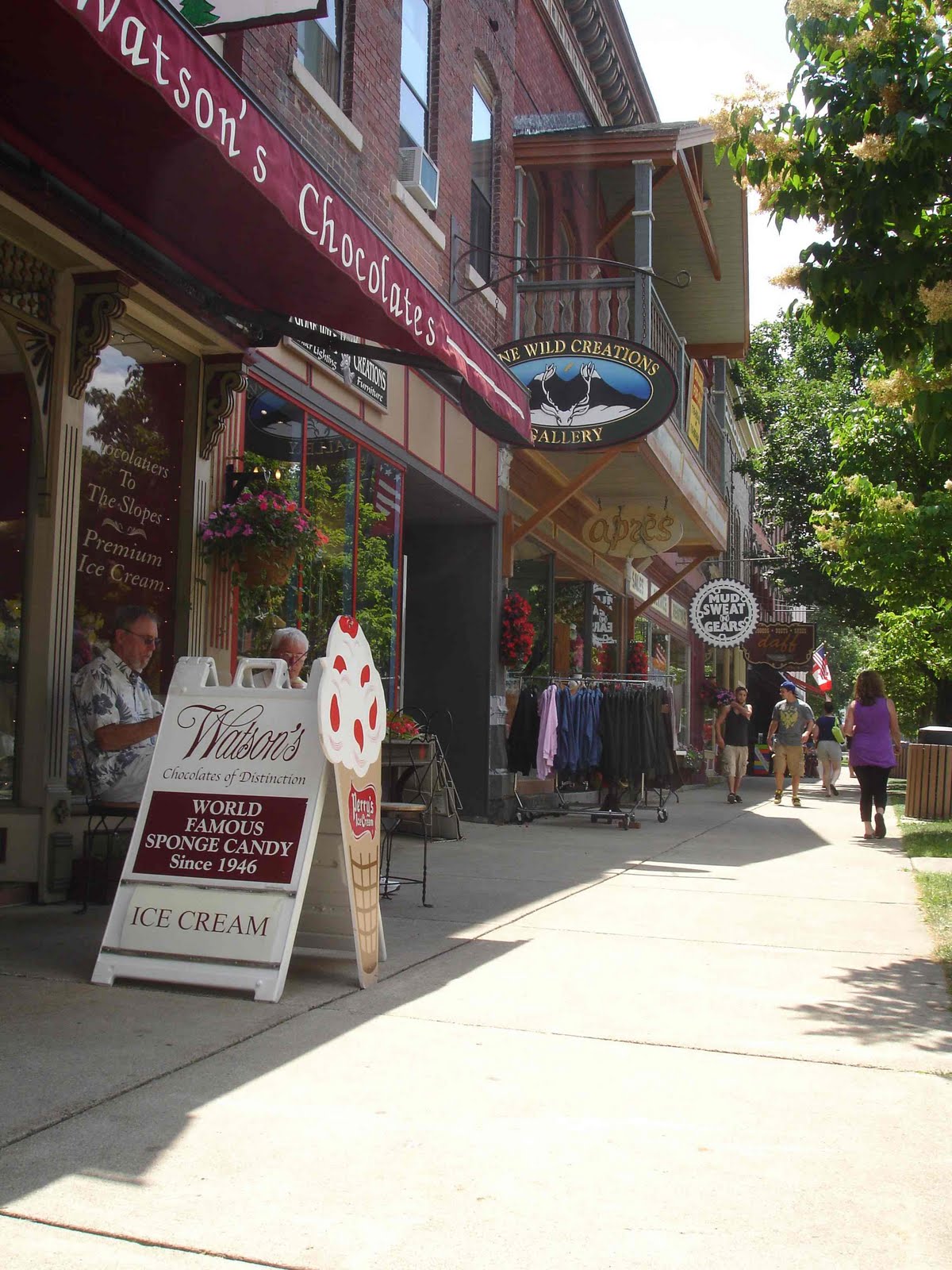 Rusted WindmillRelax, Play and Getaway in Ellicottville, NY! Cool