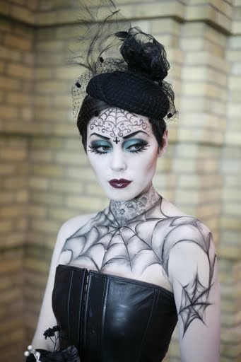 jill and the little crown: Pretty Scary Halloween Make Up - Pretty But Scary Halloween Makeup jill and the little crown: Pretty Scary Halloween Make Up - Pretty But Scary Halloween Makeup