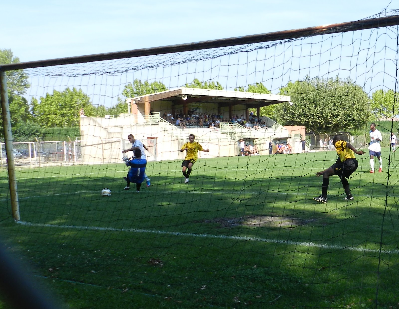 tribune mouraille stade bon rencontre