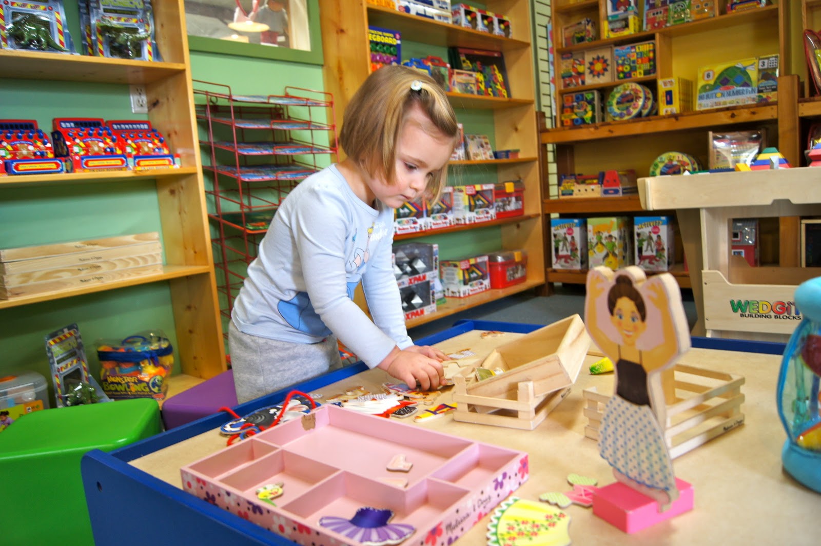 Who will make me laugh Biggest toy store ever