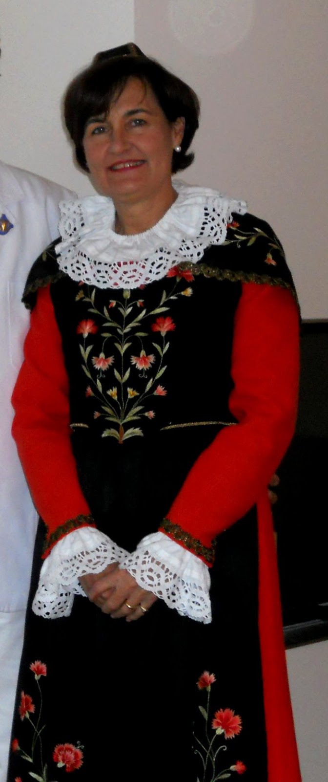 FolkCostume&Embroidery February 2013