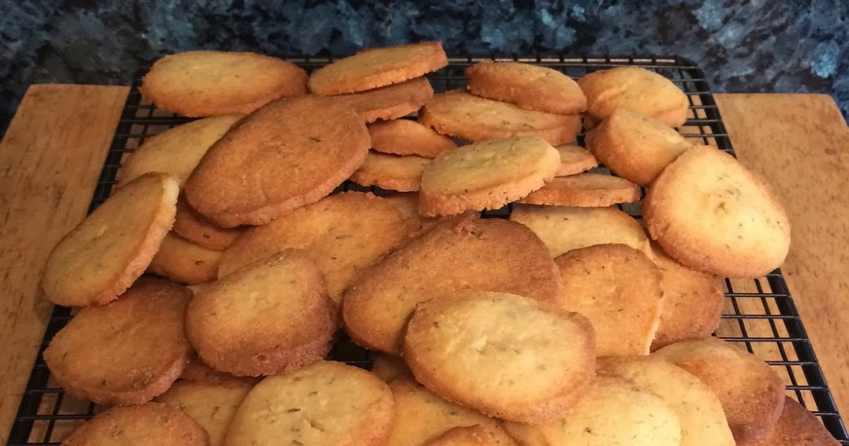 Cheesy rosemary biscuits