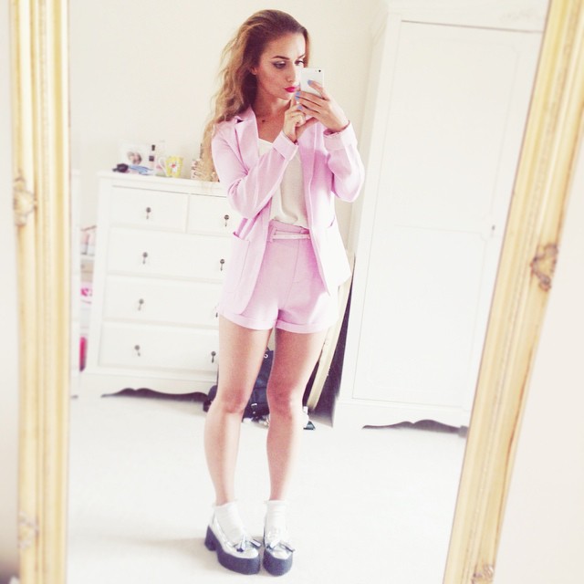 plain instagram fashion outfits women
