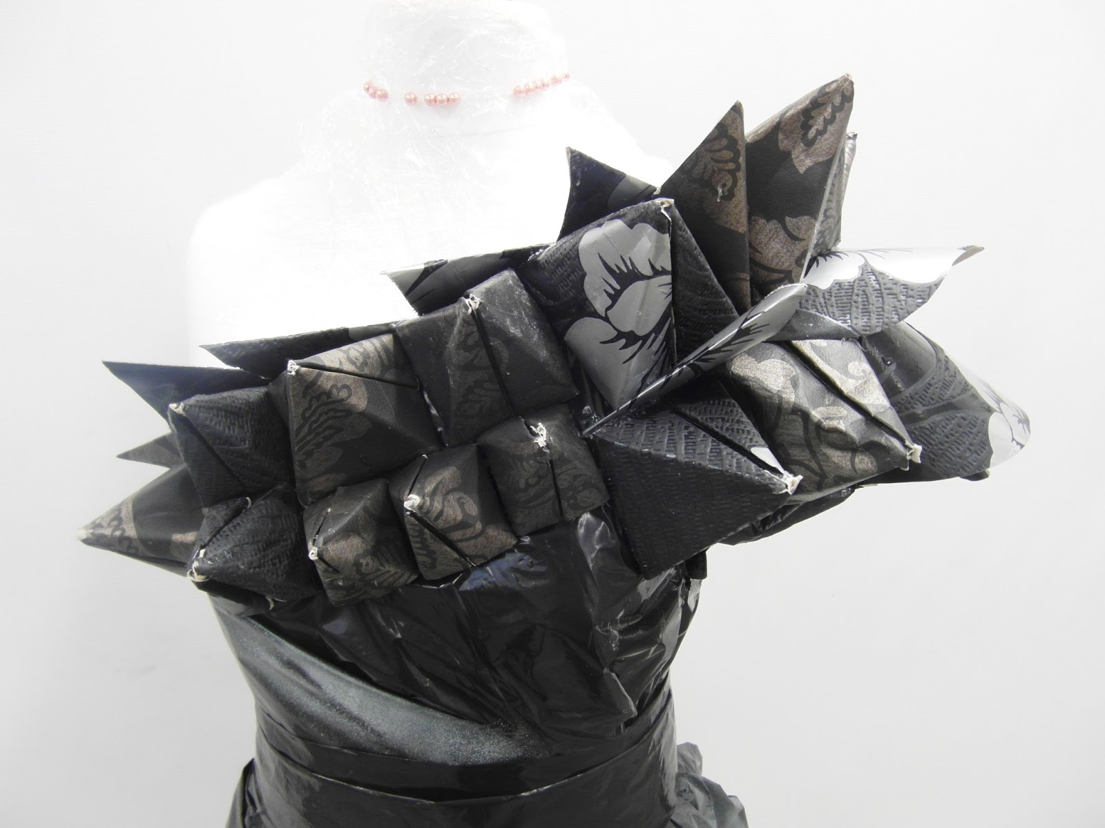 MY CLEAN CANVAS Bin bag origami dress