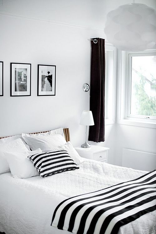 amazing black and white bedroom with stripes bedding