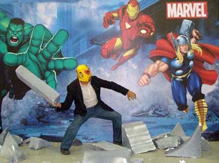 Superlápiz vs Marvel