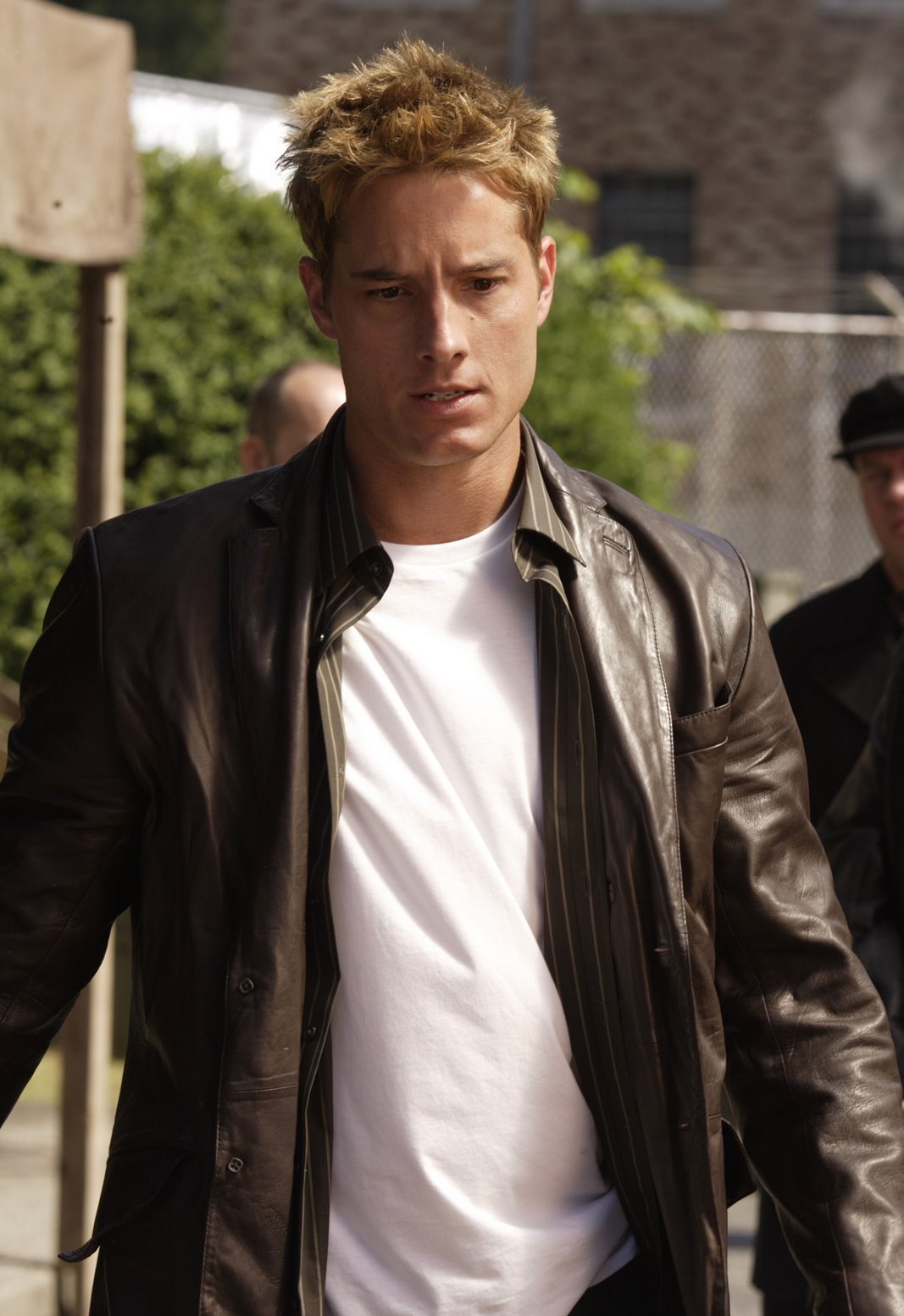 Justin Hartley Photos | Tv Series Posters and Cast