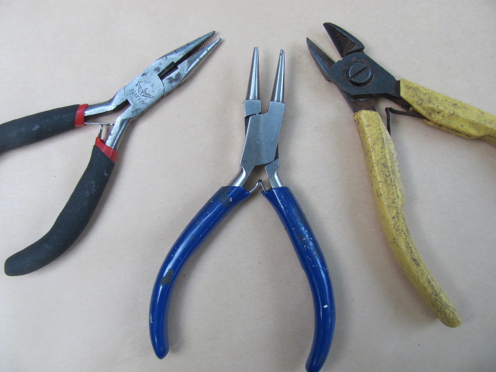 Fashioned by Lyndell Making Blythe Doll Earrings from Pins A Tutorial