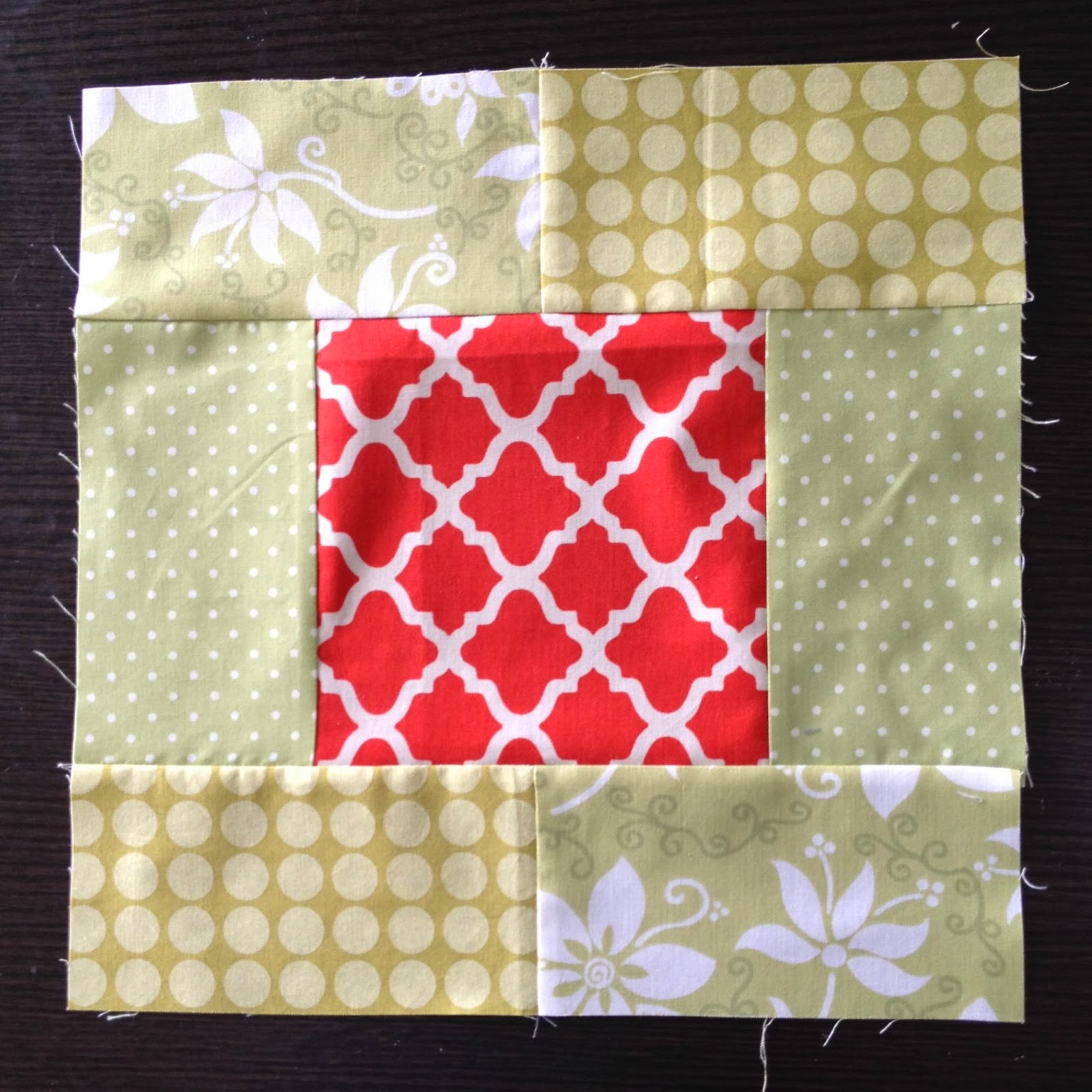 Small christmas themed quilted storage box featuring snowmen and Natalie Ever After: Christmas Box Quilt - Tutorial