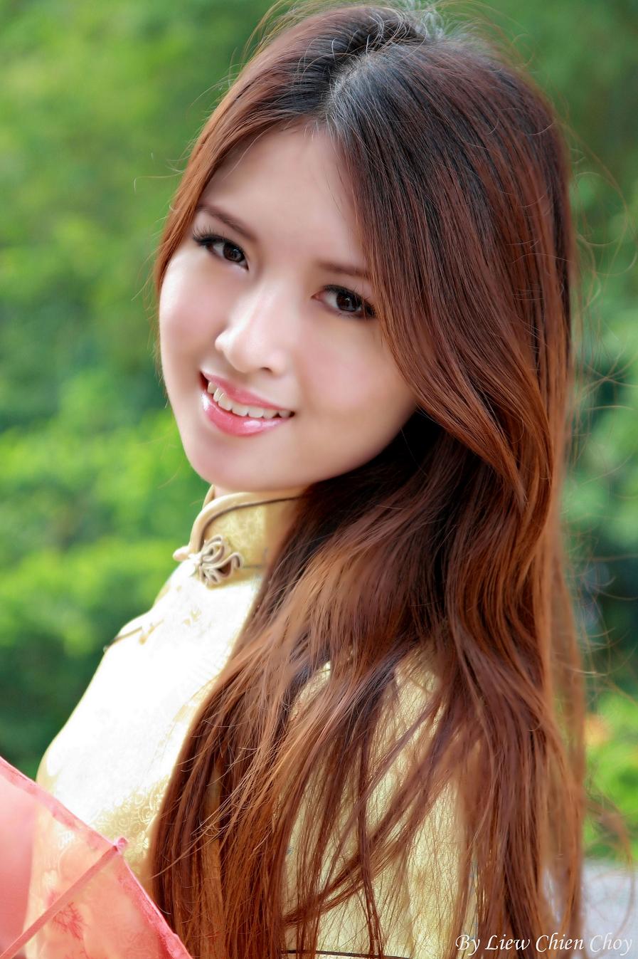 .: Renee Gan @ Cheong Sam Outfit 1