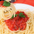 Spaghetti z pomidorami z puszki