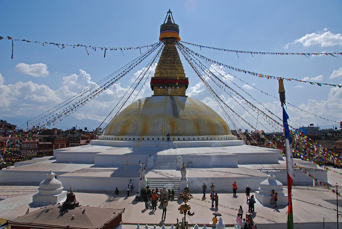http://2.bp.blogspot.com/-P7Y4-xaXkWY/T9_6QHxQI8I/AAAAAAAAD-0/EVJNFwP9HIw/s1600/Budhanath_stupa_kathmandu+(6).jpg