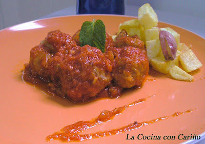 Albóndigas Con Tomate
