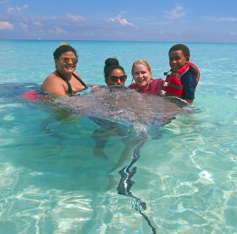 Stingray City & Snorkel Excursions in Grand Cayman FROZEN IN CAYMAN