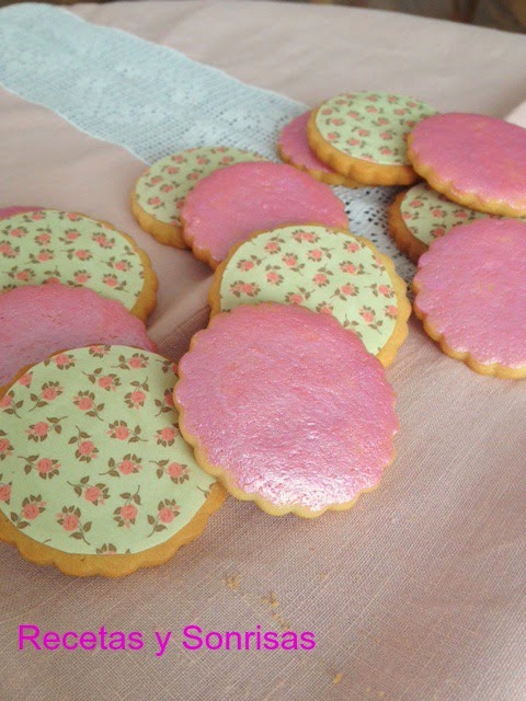 Galletas Rosas Y Con Florecitas
