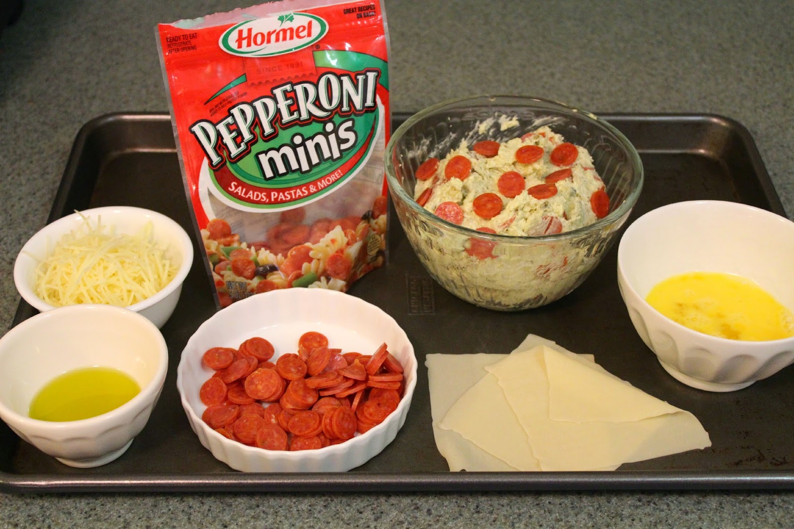 Love and Confections Hormel Pepperoni & Pesto Baked Wonton Bites PepItUp