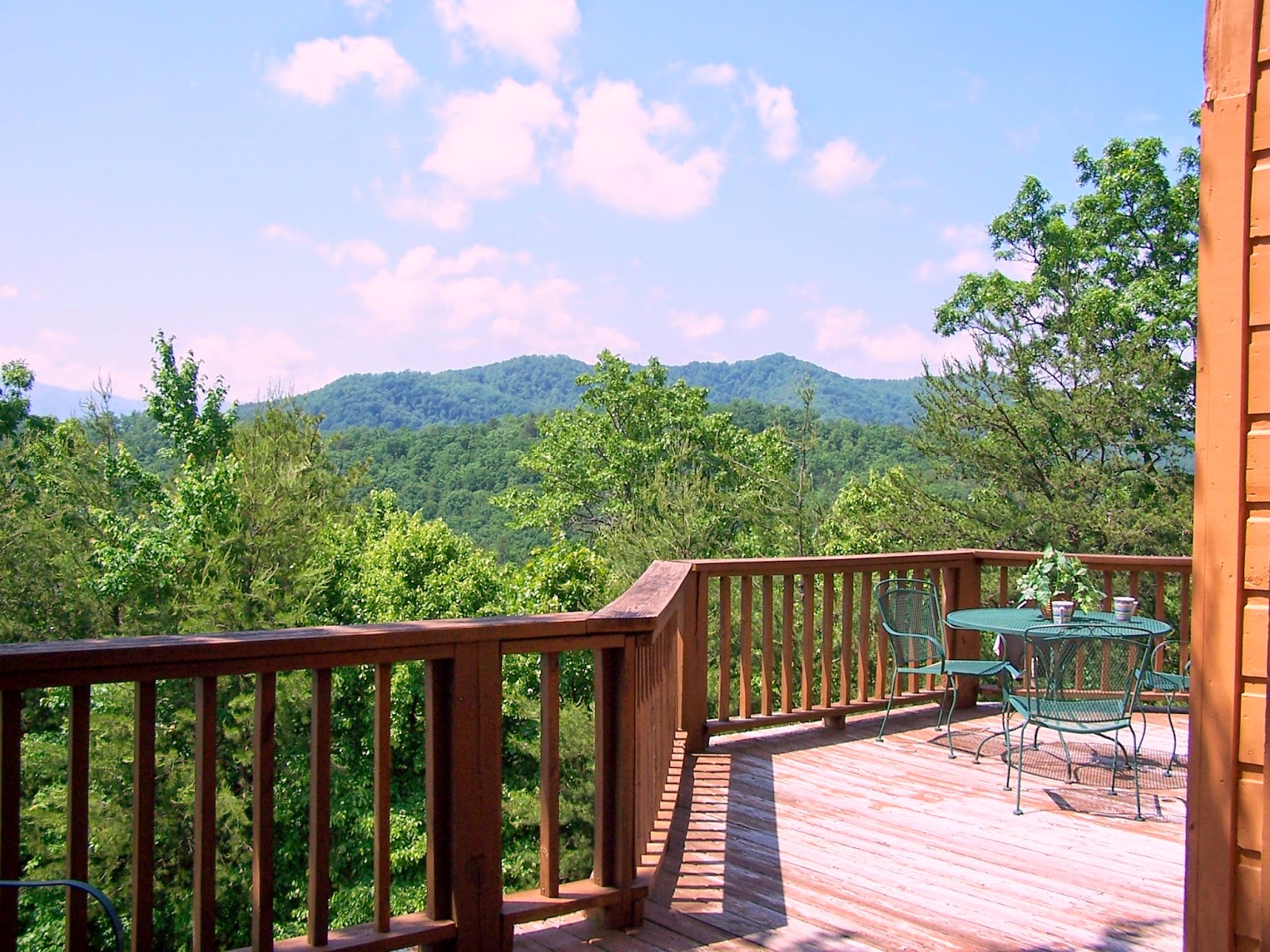 Heavenly Cabins Smoky Mountain Cabin Rentals Smoky Mountain Cabin 3 Bedroom, 3 Bath, Views