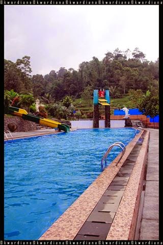 Wisata Purwakarta Kolam Renang Cihanjawar