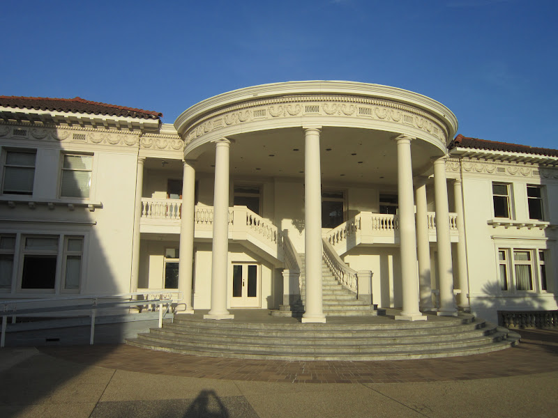 Los Angeles Wednesday, April 18, 2012 Ambassador College in Pasadena, CA