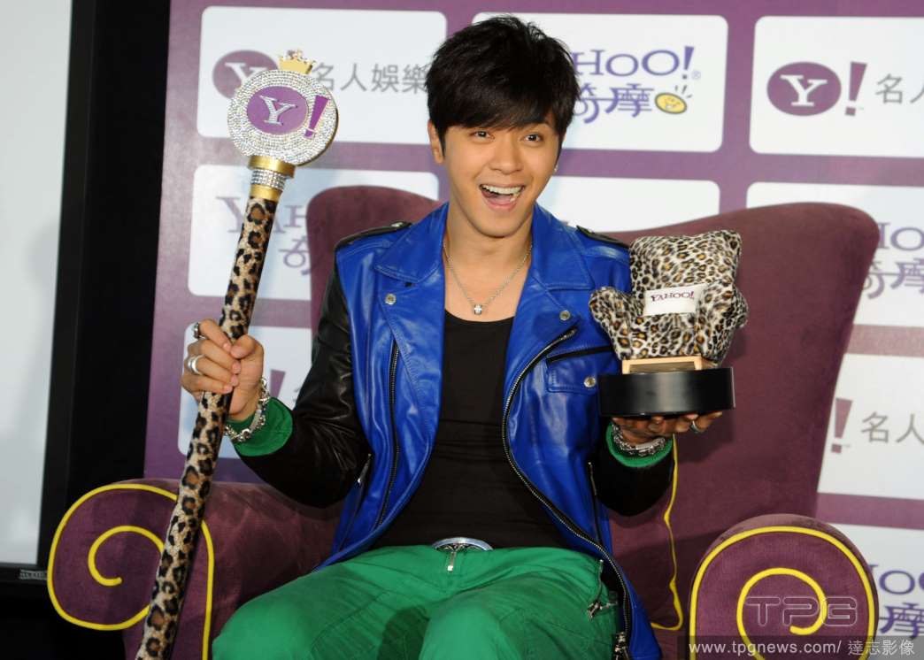 Amazing artists who used to be in your favourite band China