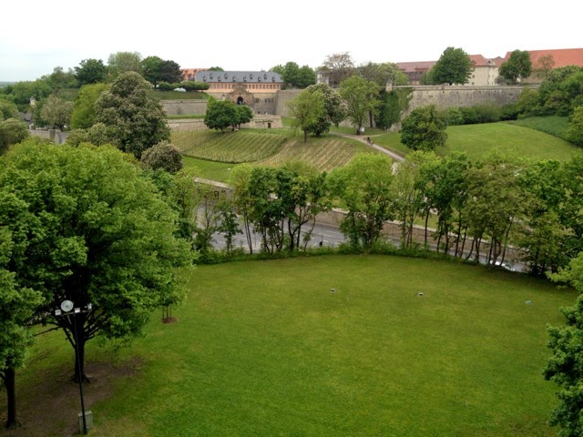 Kreativ Oder Primitiv Zentangle Oder Kritzel Yoga