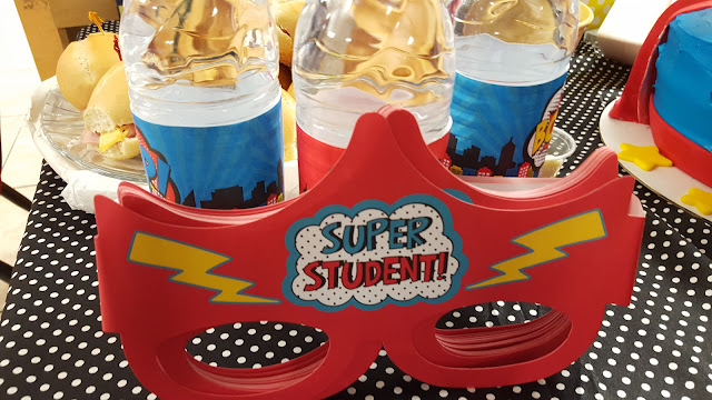 diy superhero table food ideas, superhero party decorations, superhero cake design, eventsojudith