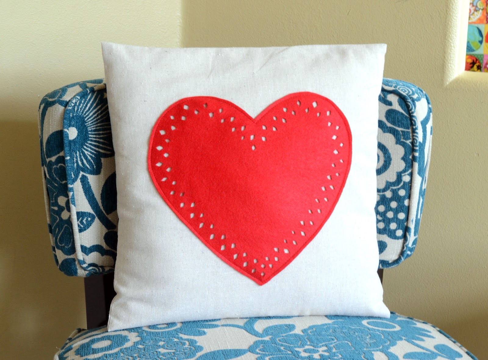 Blue Susan makes Heart Pillow + Quick Pillow Cover Tutorial