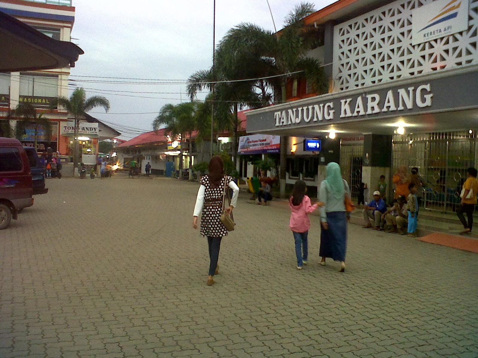 STASIUN KERETA API