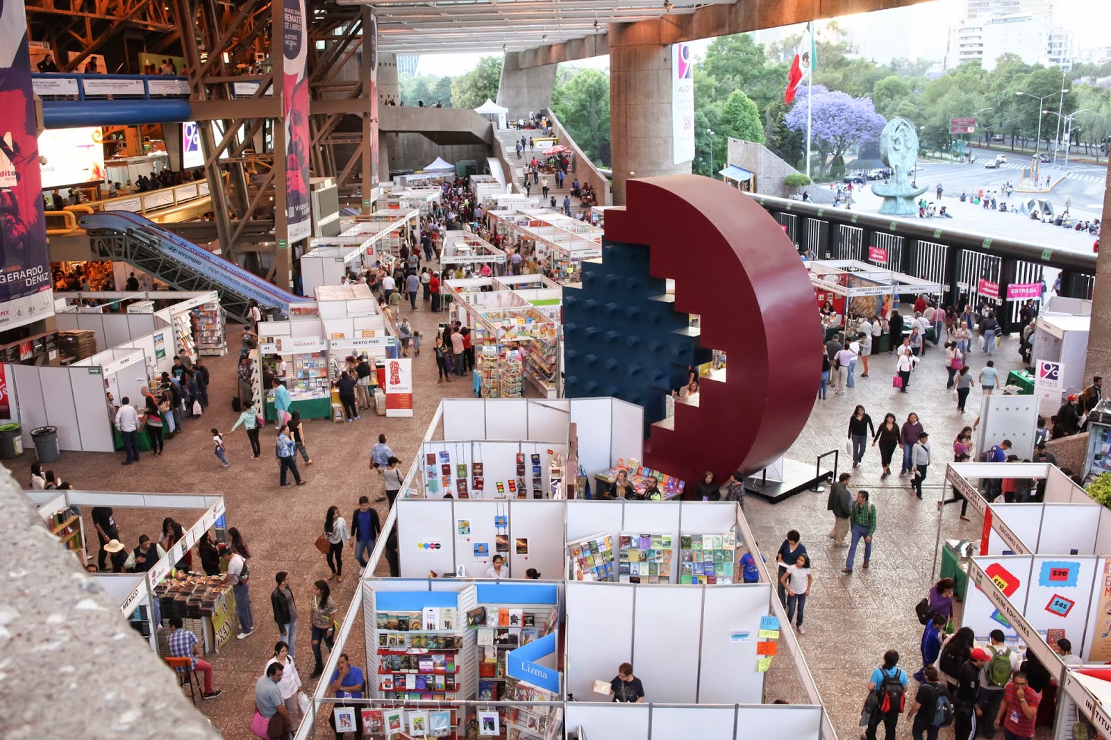 Bitácora Noveno Gran Remate de Libros en el Auditorio Nacional El