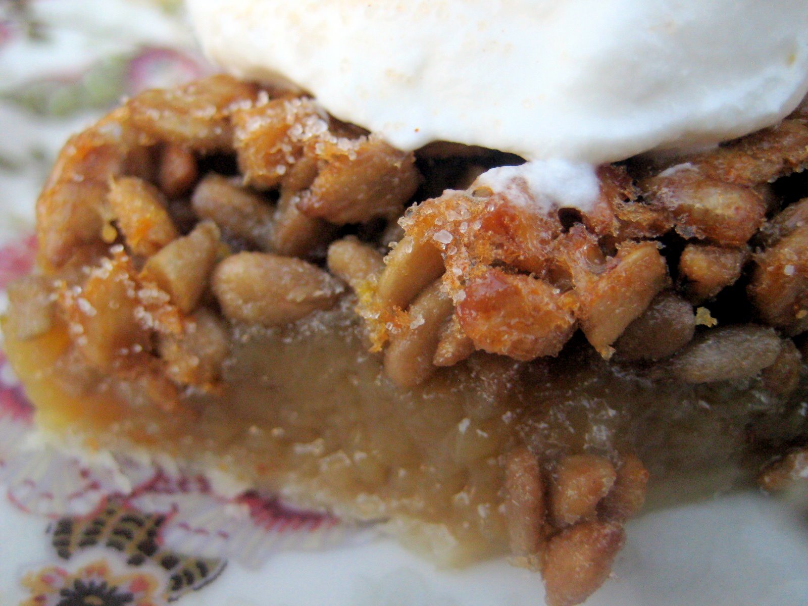 MISTY'S MORNINGS Sunflower Seed Caramel Pie {nutfree pecan pie}