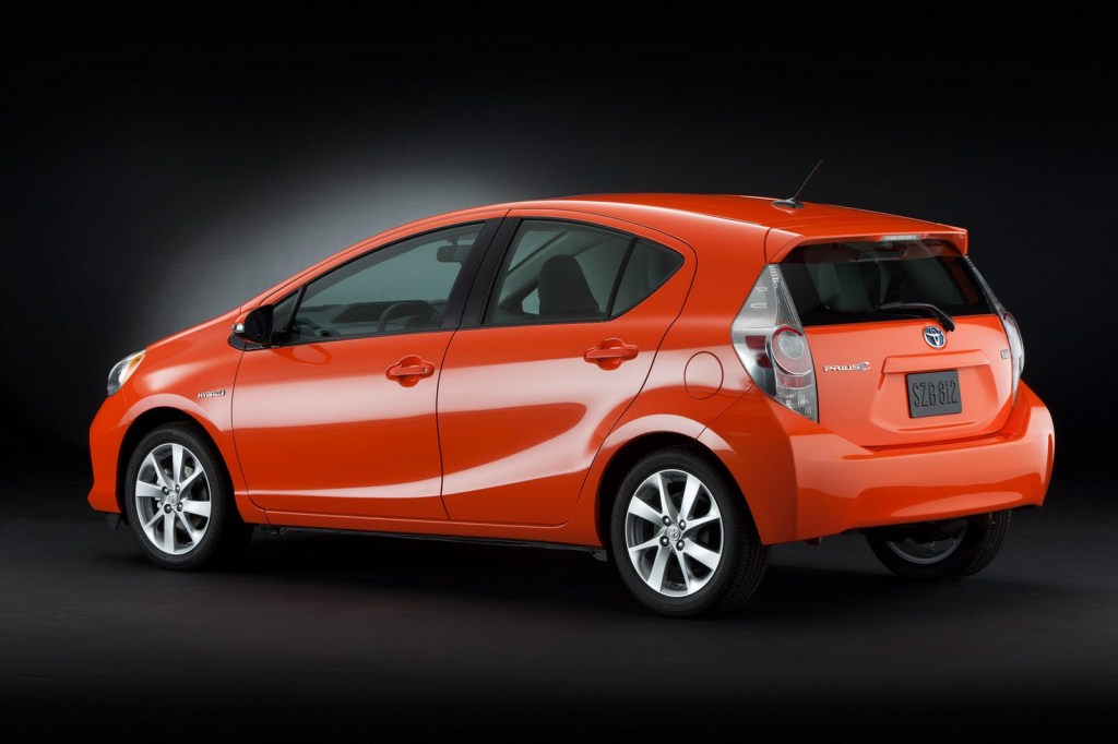 Toyota Aqua Hd Photos Acp Walls