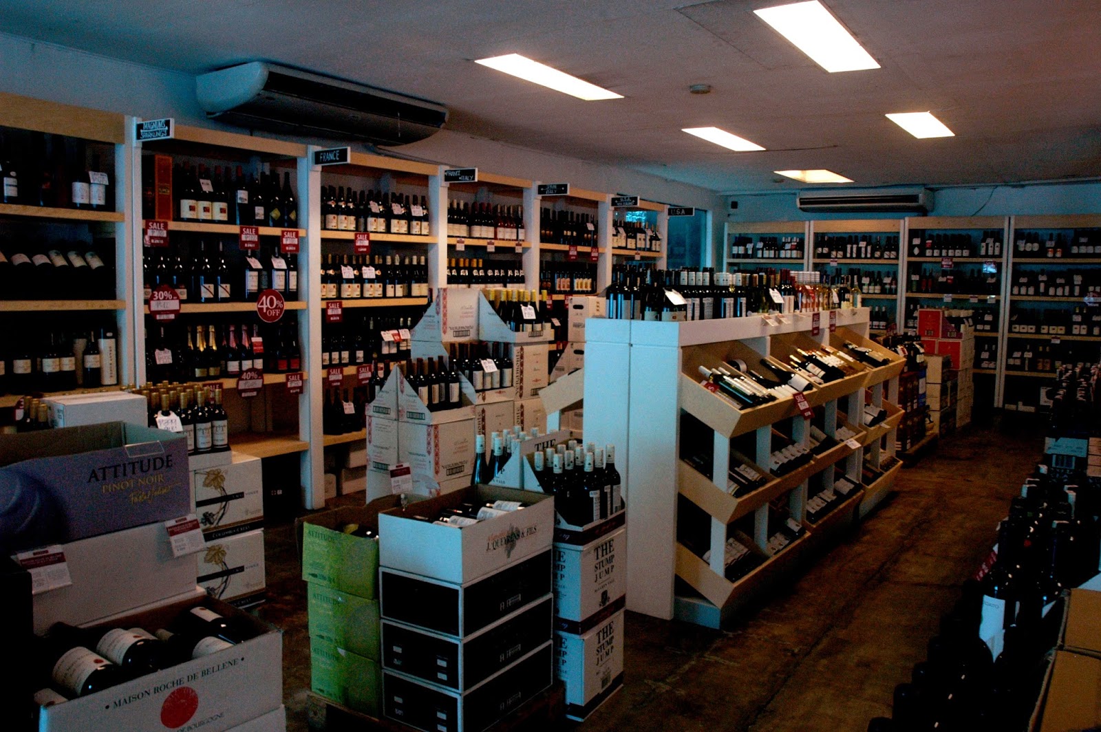 DUDE FOR FOOD A Burger Lunch at Wine Depot Cafe