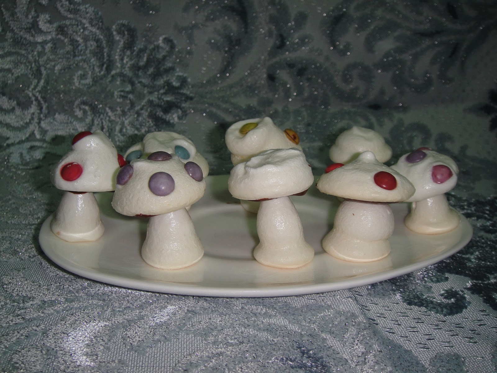 Maryam's Culinary Wonders 286. Meringue Mushrooms