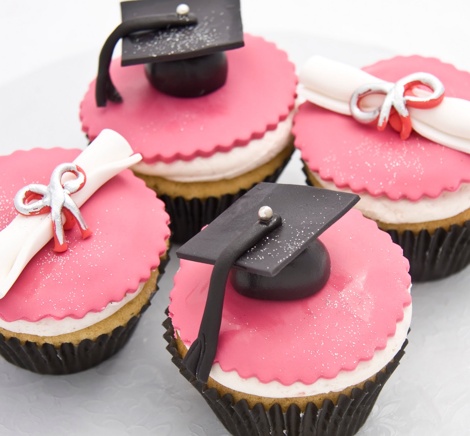 The Crimson Cake Blog Graduation Cupcakes