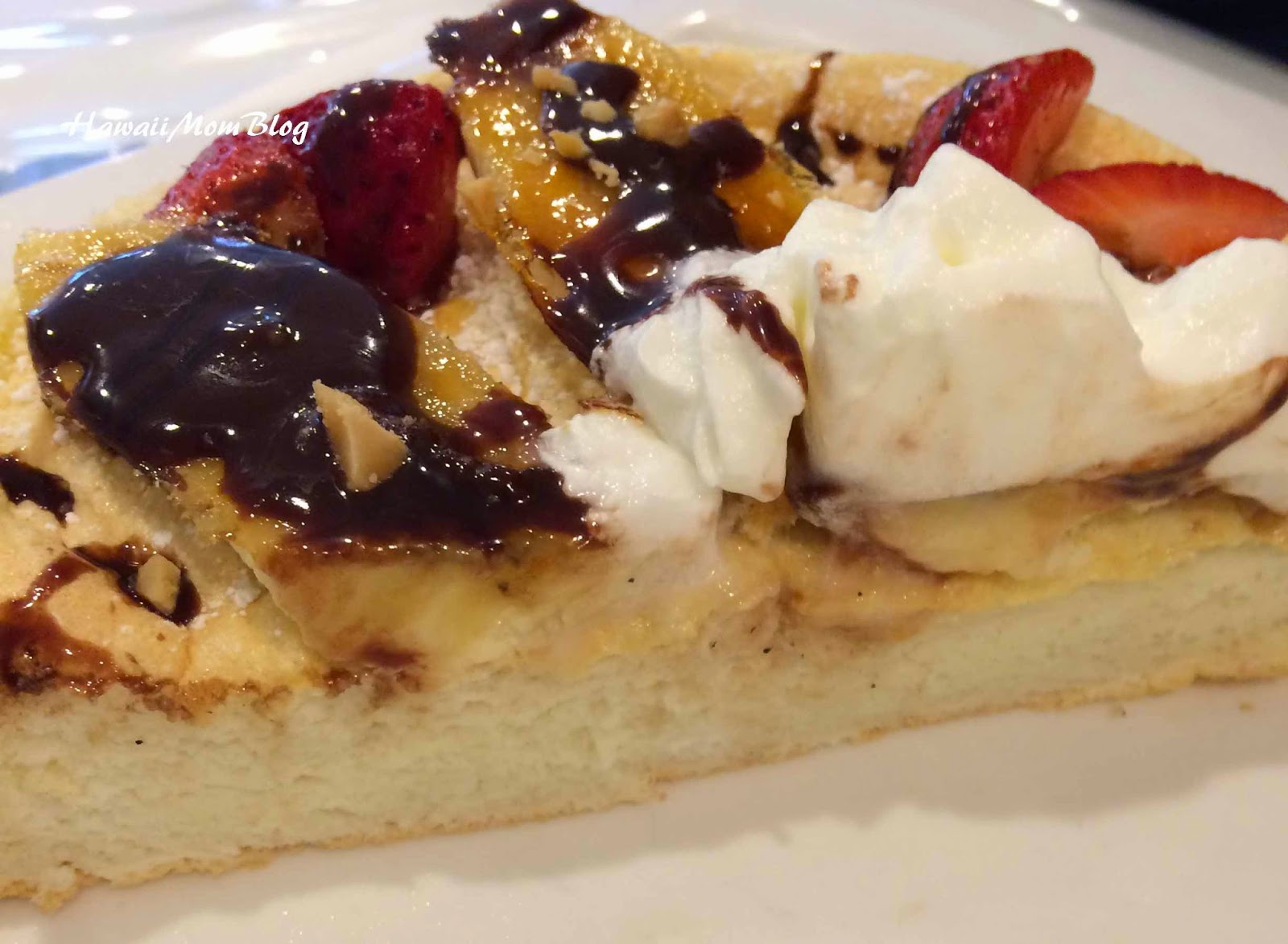 Hawaii Mom Blog Breakfast in Waikiki at Aloha Kitchen